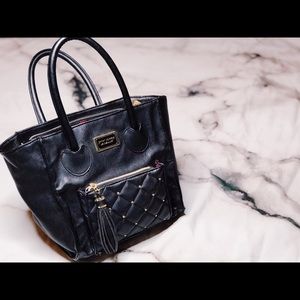 Betsey Johnson handbag w/ optional strap